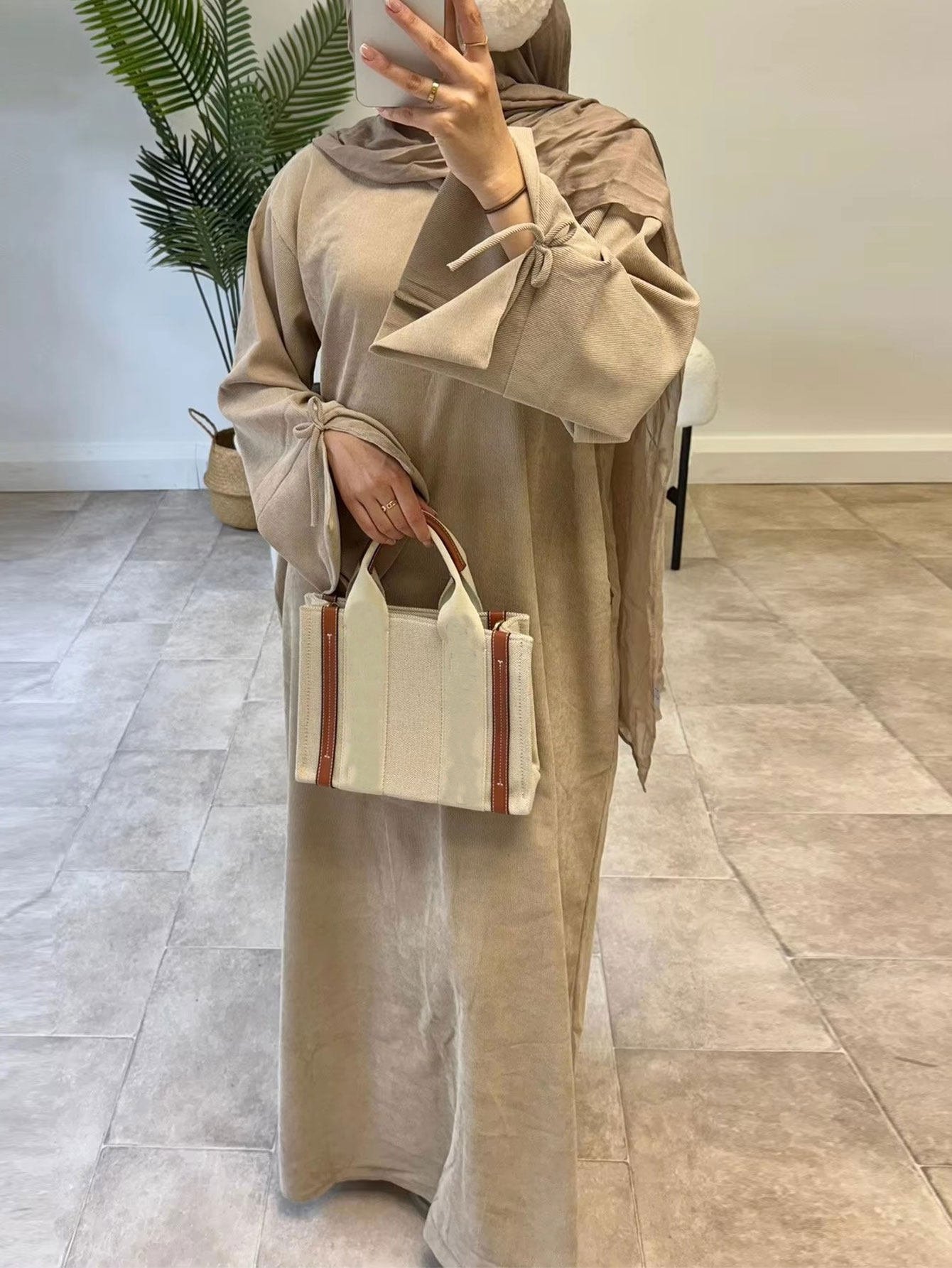 Luxury Lifestyle Women - Ramadan Bow-KnotดูไบAbayaชุดหรูหราCorduroyอาหรับมุสลิมผู้หญิงเจียมเนื้อเจียมตัวเสื้อผ้าอิสลามParty Kaftanแฟชั่นตุรกีRobe