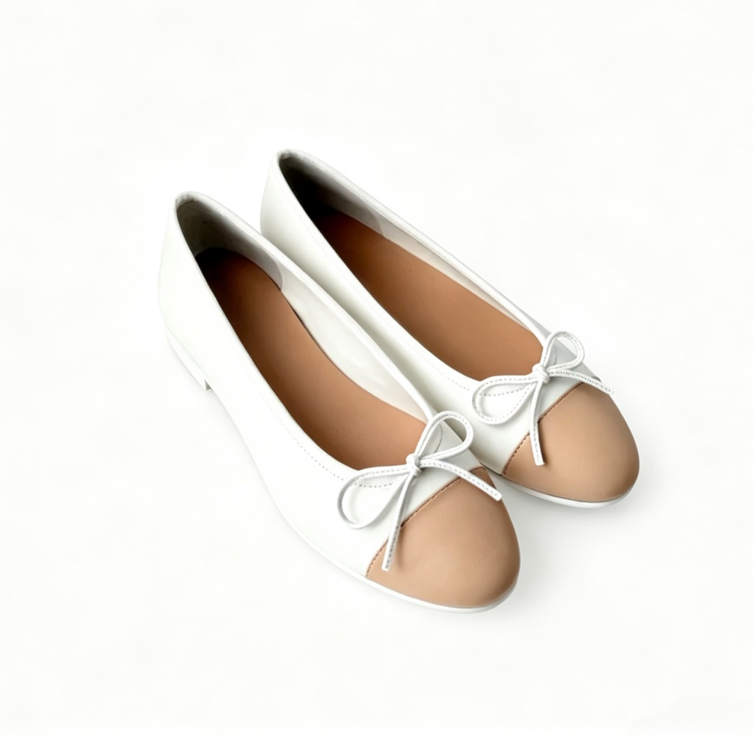 Luxury Lifestyle Shoes - รองเท้าบัลเล่ต์แบรนด์หรูสำหรับผู้หญิง รุ่น G02819 พร้อมดีไซน์โบว์ รองเท้าลำลองสไตล์มินิมอลสำหรับกิจกรรมกลางแจ้ง วัสดุทำจากหนังแกะ