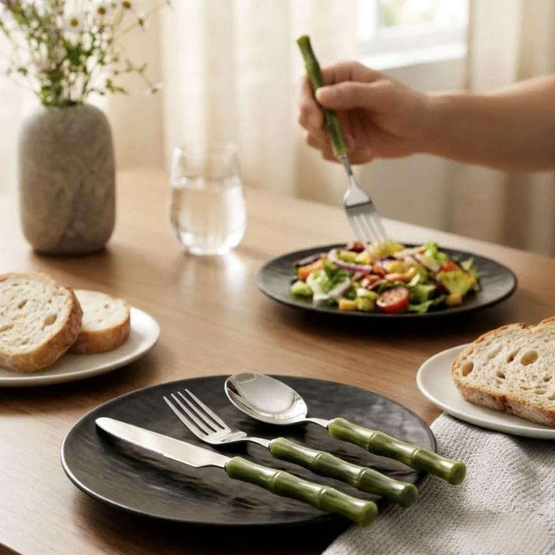 ชุดช้อนส้อมสแตนเลสพร้อมด้ามจับ - Bamboo Cutlery Set บทวิจารณ์และราคา