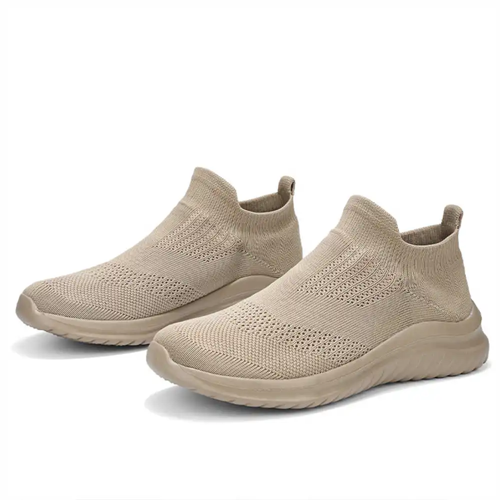 Beige Soft ใหม่รองเท้าเทนนิส M - Luxury Lifestyle Girl บทวิจารณ์และราคา
