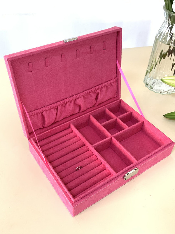 กล่องเครื่องประดับทำมือสไตล์ยุ - Velvet Jewelry Box บทวิจารณ์และราคา