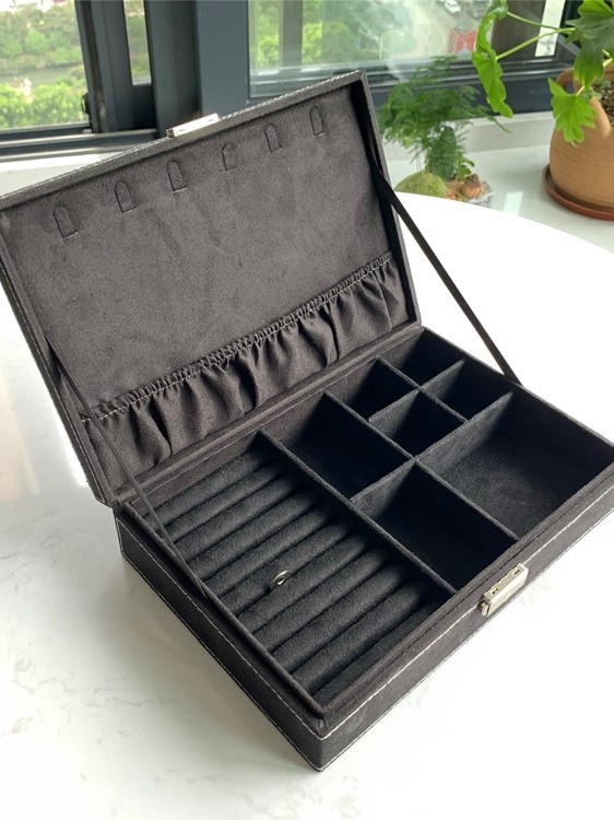 กล่องเครื่องประดับทำมือสไตล์ยุ - Velvet Jewelry Box บทวิจารณ์และราคา
